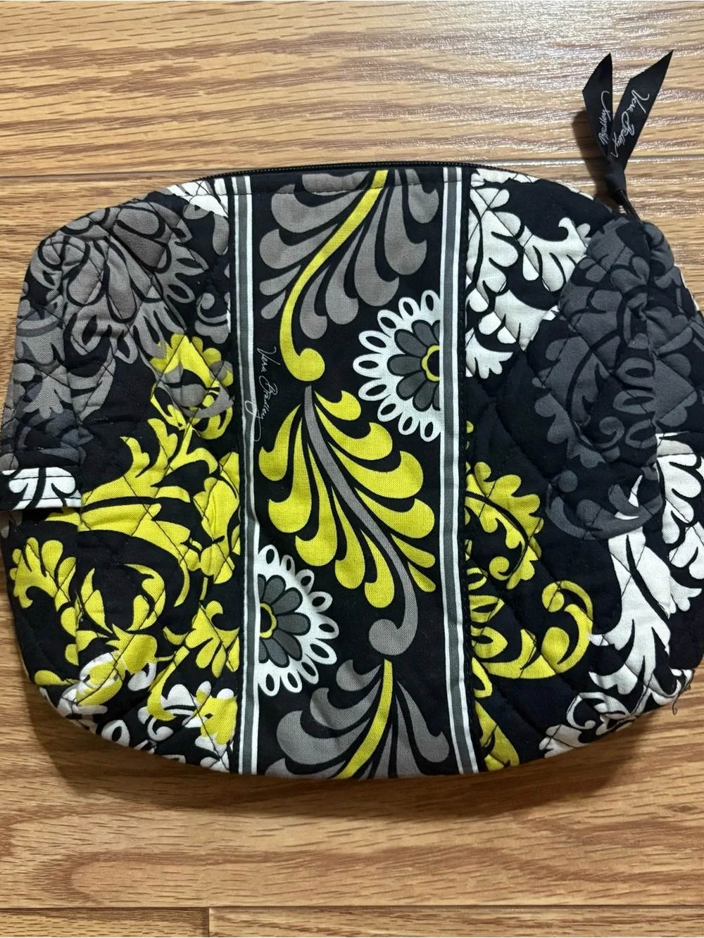 Vera Bradley Large Quilted Cosmetic Bag -Retired Baroque EUC